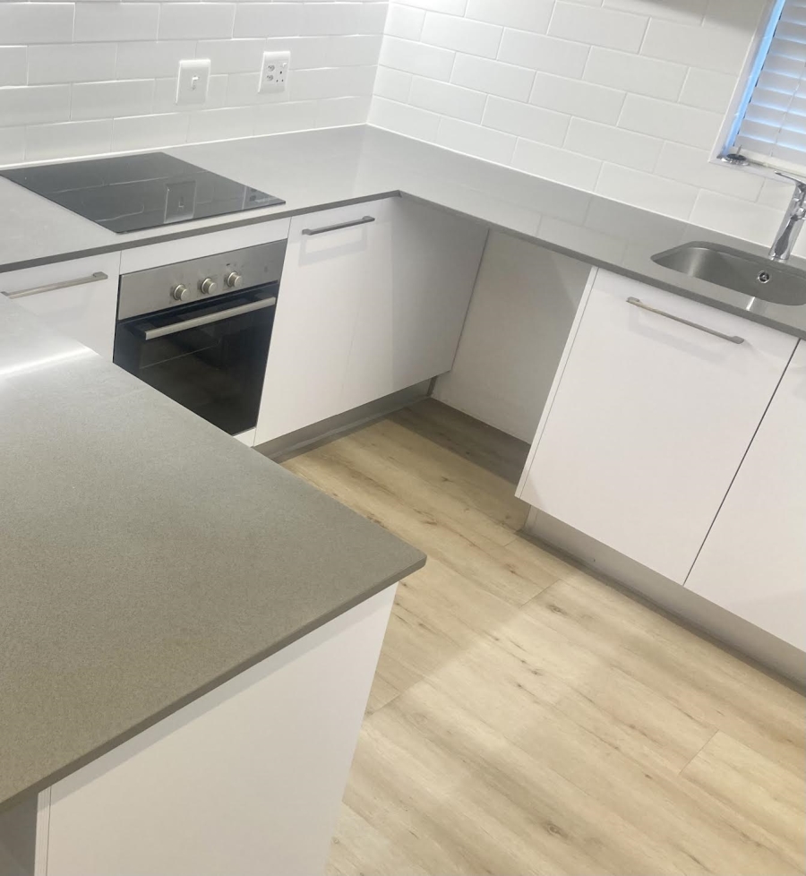 2 Bedroom Property for Sale in Newlands Western Cape